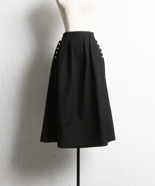 tocco closet(トッコ クローゼット)の「【ZOZO限定】ポケットパール付きジャガードタックフレアスカート(スカート・レディース・ブラック/ベージュ・M)」の16枚目の写真