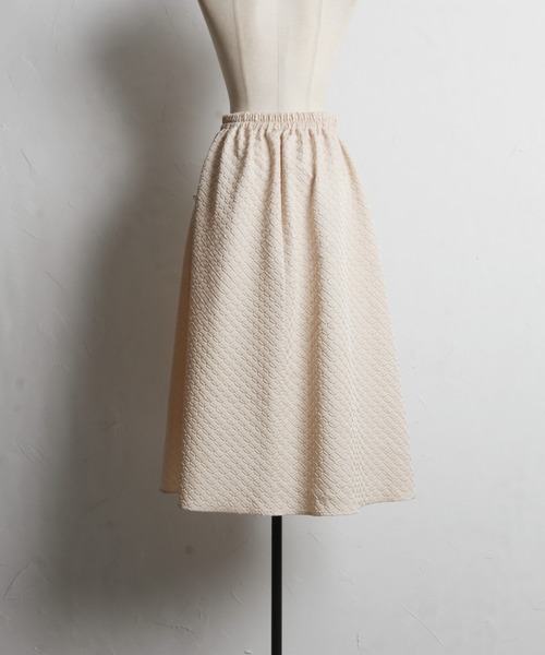 tocco closet(トッコ クローゼット)の「【ZOZO限定】ポケットパール付きジャガードタックフレアスカート(スカート・レディース・ブラック/ベージュ・M)」の19枚目の写真
