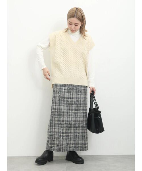 Samansa Mos2 blue（サマンサモスモスブルー）の「ツイードチェックタイトスカート（スカート・レディース・ベージュ/マスタード/グレー・F）」の16枚目の写真