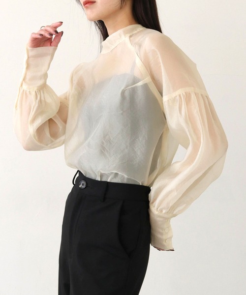 cheriella(シェリエラ)の「【cheriella】WEB限定オーガンジーボリュームスリーブブラウス(シャツ/ブラウス・レディース・グレー/ブラック/アイボリー・M)」の17枚目の写真