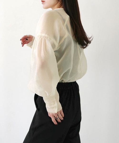 cheriella(シェリエラ)の「【cheriella】WEB限定オーガンジーボリュームスリーブブラウス(シャツ/ブラウス・レディース・グレー/ブラック/アイボリー・M)」の20枚目の写真