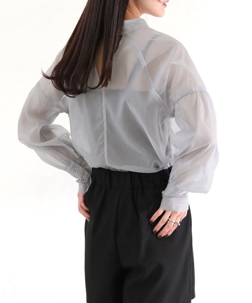 cheriella(シェリエラ)の「【cheriella】WEB限定オーガンジーボリュームスリーブブラウス(シャツ/ブラウス・レディース・グレー/ブラック/アイボリー・M)」の5枚目の写真