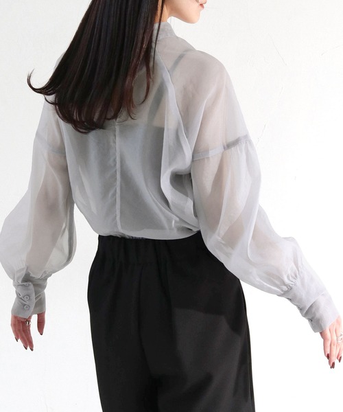 cheriella(シェリエラ)の「【cheriella】WEB限定オーガンジーボリュームスリーブブラウス(シャツ/ブラウス・レディース・グレー/ブラック/アイボリー・M)」の7枚目の写真