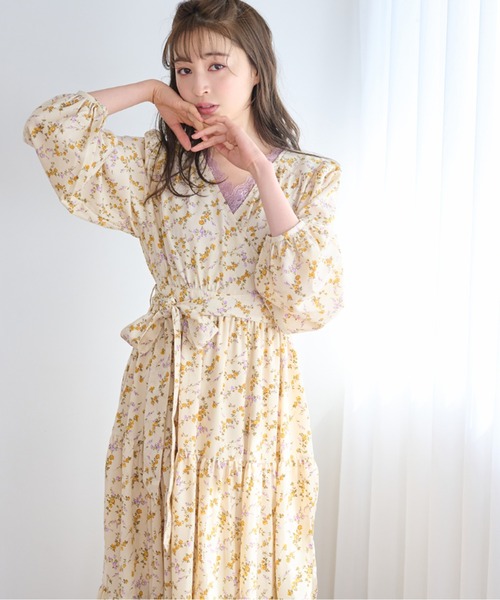 mysty woman（ミスティウーマン）の「【上西星来さんコラボ】カシュクール花柄ワンピース 104740（ワンピース・レディース・ホワイト系その他/ブラック系その他/ホワイト系その他2/ブラック系その他2・FREE）」の2枚目の写真