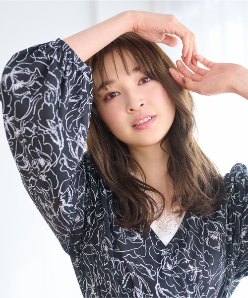 mysty woman（ミスティウーマン）の「【上西星来さんコラボ】カシュクール花柄ワンピース 104740（ワンピース・レディース・ホワイト系その他/ブラック系その他/ホワイト系その他2/ブラック系その他2・FREE）」の21枚目の写真