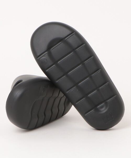 GAP(ギャップ)の「【GAP】 EVAサンダル(サンダル・レディース・ブラック/アイボリー・23.0cm/24.0cm/25.0cm)」の4枚目の写真