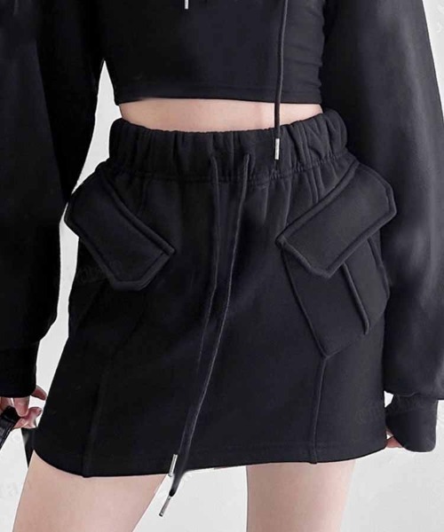 Dalfwin(ダールフィン)の「韓国ファッション 斜めポケットカーゴデザインミニスカート(スカート・レディース・ブラック/グレー/ベージュ・FREE)」の2枚目の写真