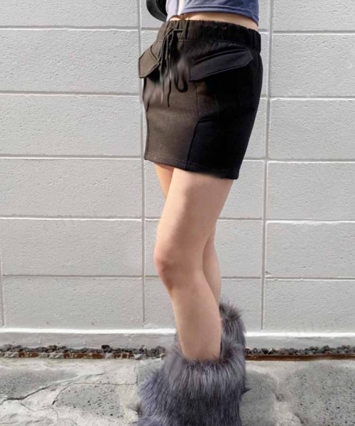 Dalfwin(ダールフィン)の「韓国ファッション 斜めポケットカーゴデザインミニスカート(スカート・レディース・ブラック/グレー/ベージュ・FREE)」の7枚目の写真