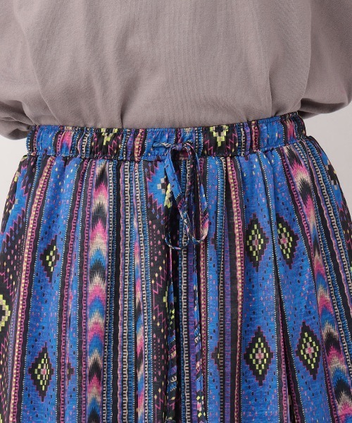 チチカカ(チチカカ)の「エスパンディキカプリントスカート(スカート・レディース・レッド/グリーン/ブルー・FREE)」の18枚目の写真