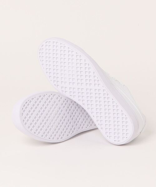 PUMA（プーマ）の「【PUMA】 Vコートバルクスニーカー（スニーカー・レディース・ホワイト・22.5cm/23.0cm/23.5cm/24.0cm/24.5cm/25.0cm）」の3枚目の写真