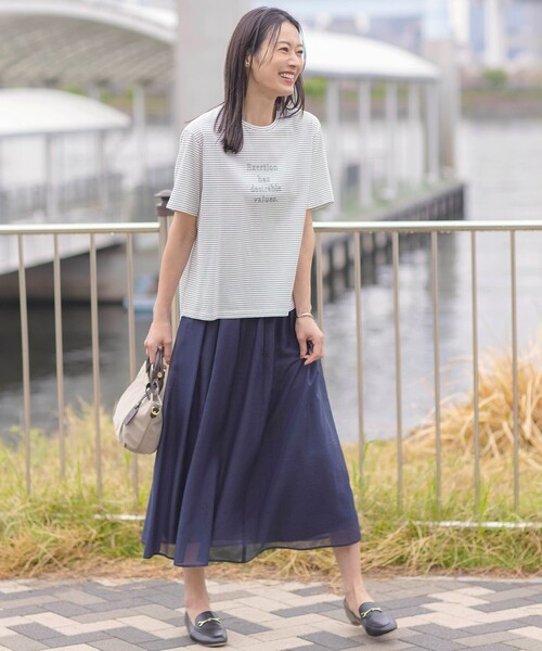 J.PRESS(ジェイプレス)の「ロゴTシャツ(Tシャツ/カットソー・レディース・ダルブルー系/オレンジ系/ブラック系1/ホワイト系・T13/T15)」の16枚目の写真