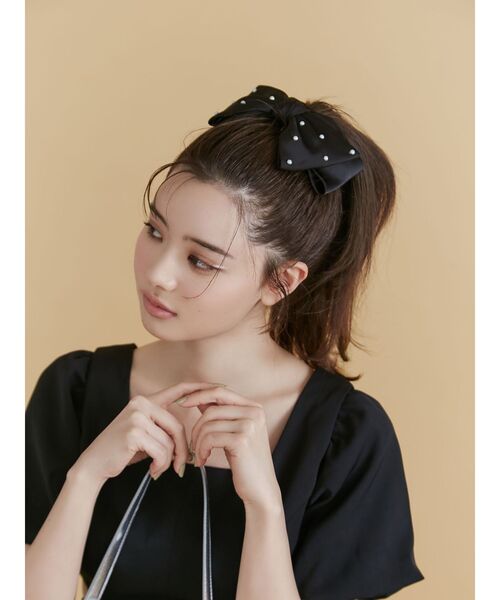 RESEXXY(リゼクシー)の「パールビックリボン(バレッタ/ヘアクリップ・レディース・アイボリー/ブラック・FREE)」の15枚目の写真