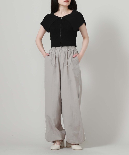 archives（アルシーヴ）の「Ｗｚｉｐオーバーカラーオフショルニット（ニット/セーター・レディース・グリーン/ブルー/ブラック/アイボリー・MEDIUM）」の12枚目の写真