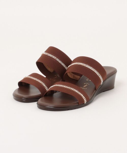 ITALIAN SHOEMAKERS(イタリアンシューメーカー)の「【ITALIAN SHOEMAKERS】ラインストーン2本ベルトミュールサンダル(942320)(サンダル・レディース・ブラック/ベージュ/ネイビー/アイボリー/ダークブラウン・38/39/35/36/37)」の4枚目の写真