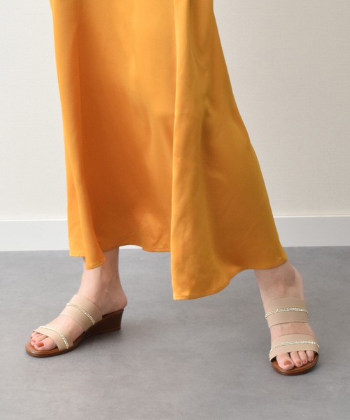 ITALIAN SHOEMAKERS(イタリアンシューメーカー)の「【ITALIAN SHOEMAKERS】ラインストーン2本ベルトミュールサンダル(942320)(サンダル・レディース・ブラック/ベージュ/ネイビー/アイボリー/ダークブラウン・38/39/35/36/37)」の12枚目の写真