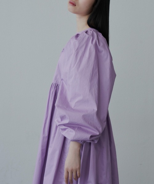 PERNA(ペルナ)の「ボリュームスリーブワンピース(ワンピース・レディース・パープル/ブラック/ライトグレー・LARGE/MEDIUM)」の18枚目の写真