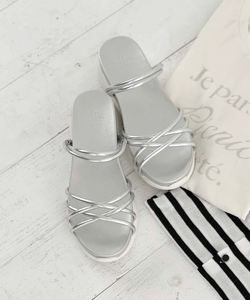 ROPE' PICNIC（ロペピクニック）の「クロスストリングスライド＆バックスリングサンダル（サンダル・レディース・ブラック/シルバー/ゴールド/キナリ・L/M）」の5枚目の写真