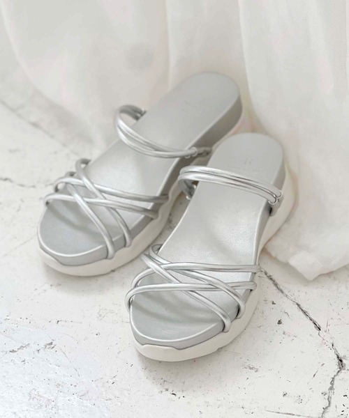 ROPE' PICNIC（ロペピクニック）の「クロスストリングスライド＆バックスリングサンダル（サンダル・レディース・ブラック/シルバー/ゴールド/キナリ・L/M）」の6枚目の写真