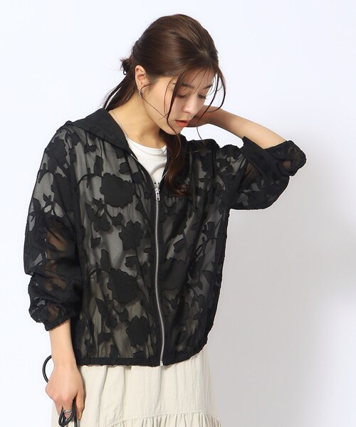 Cutie Blonde（キューティーブロンド）の「◆花柄シアーZIPパーカ（カーディガン/ボレロ・レディース・ブラック/アイボリー/ベビーピンク・02/03/04）」の8枚目の写真