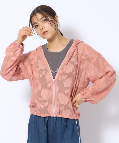 Cutie Blonde（キューティーブロンド）の「◆花柄シアーZIPパーカ（カーディガン/ボレロ・レディース・ブラック/アイボリー/ベビーピンク・02/03/04）」の12枚目の写真