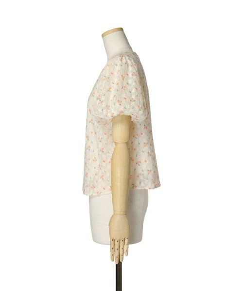 F i.n.t(フィント)の「花柄楊柳レースバルーンスリーブブラウス/F&A/fint(シャツ/ブラウス・レディース・オレンジ/ライトブルー・FREE)」の8枚目の写真