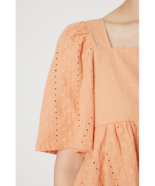 RODEO CROWNS WIDE BOWL（ロデオクラウンズワイドボウル）の「バックリボンフレアトップス（シャツ/ブラウス・レディース・オフホワイト/オレンジ系その他/ブラック・FREE）」の14枚目の写真