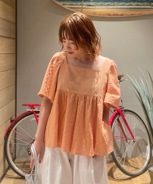 RODEO CROWNS WIDE BOWL（ロデオクラウンズワイドボウル）の「バックリボンフレアトップス（シャツ/ブラウス・レディース・オフホワイト/オレンジ系その他/ブラック・FREE）」の19枚目の写真