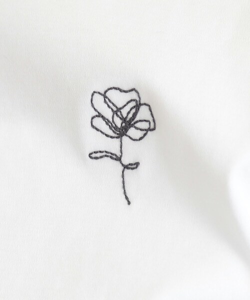 index(インデックス)の「◆《5color》UV ワンポイント刺繍デザインTシャツ【接触冷感/洗濯機洗い可】(Tシャツ/カットソー・レディース・ナチュラル/オフホワイト/ブラック/チャコールグレー/ライトブルー・36/38/40/42)」の9枚目の写真