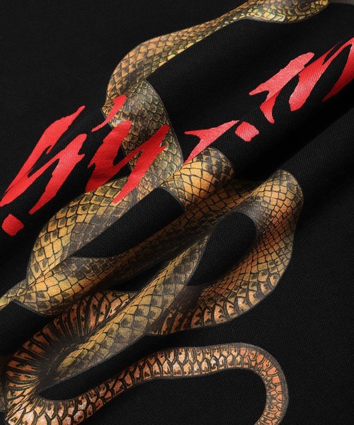 TATRAS CONCEPT STORE(タトラスコンセプトストア)の「LU’U DAN(ルーダン) OVERSIZED CREWNECK SWEATSHIRT(スウェット・メンズ・ブラック・M/S)」の3枚目の写真