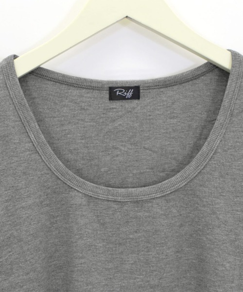 REMUR(レミュール)の「UネックカラーTシャツ(Tシャツ/カットソー・レディース・ブルーグリーン/マスタード/ピンク/グレー/オフホワイト/ブラック・M)」の11枚目の写真