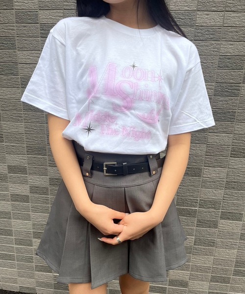 fiere(フィエール)の「ムーンプリント半袖Tシャツ(Tシャツ/カットソー・レディース・ホワイト・M/L)」の1枚目の写真