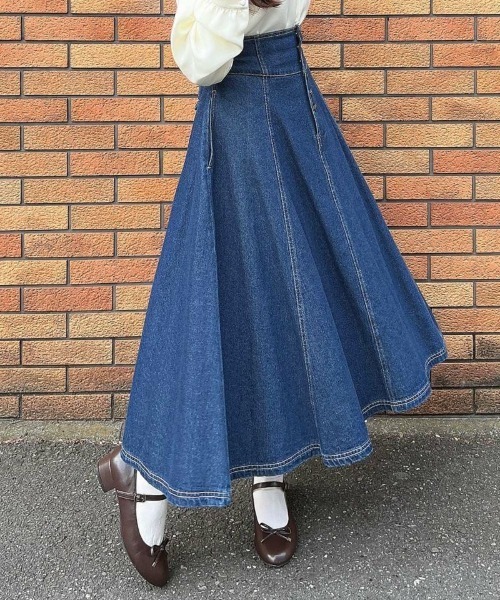 an another angelus（アンアナザーアンジェラス）の「【3サイズ展開】フロント釦デニムフレアースカート（デニムスカート・レディース・ブラック/インディゴブルー・0/2/1）」の7枚目の写真