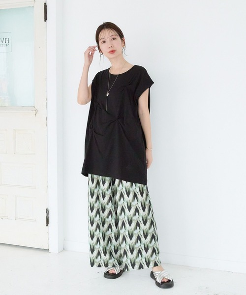 LEPSIM（レプシィム）の「タックデザインチュニック　134102（Tシャツ/カットソー・レディース・オフホワイト/ライトグレー/ブラック・FREE）」の6枚目の写真