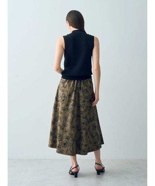 YECCA VECCA（イェッカヴェッカ）の「ハイネックノースリーブニット（ニット/セーター・レディース・ブラック/アイボリー/ダークブラウン・FREE）」の12枚目の写真