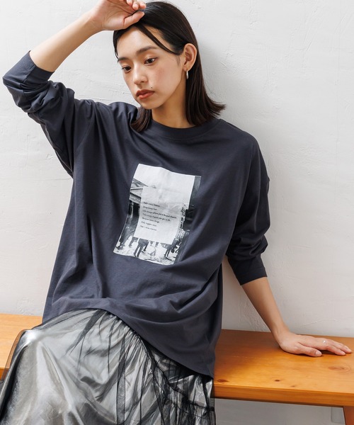 mili an deni（ミリアンデニ）の「フォトプリントロンT（Tシャツ/カットソー・レディース・ネイビー/ブラック/チャコールグレー/オフホワイト・L/M）」の17枚目の写真