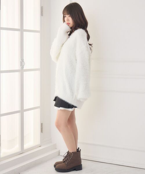 ems excite(エムズエキサイト)の「BIGシャギーカーデ(カーディガン/ボレロ・レディース・ピンク/オフホワイト/ベージュ/チャコールグレー/ブルー/ホワイト/ライトブルー・FREE)」の15枚目の写真