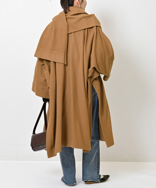 ku-um×tomoコラボ　ポンチョコート Bonum（ボナム）の「デザインマントコート（ポンチョ）」 - WEAR