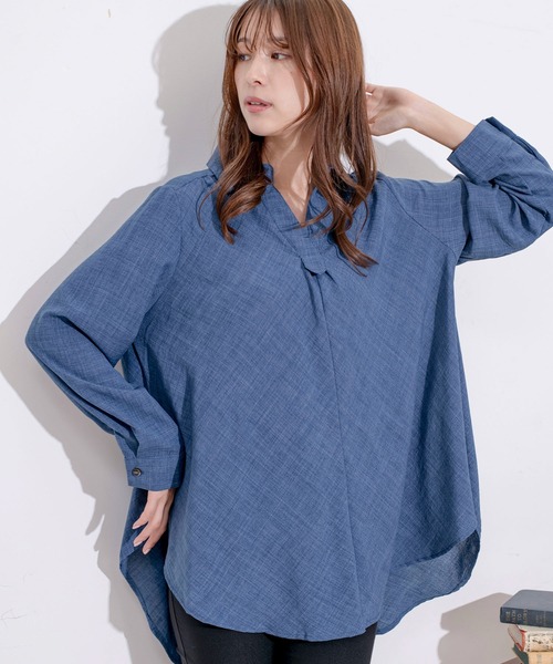 Jayro（ジャイロ）の「スキッパーVネックシャツブラウス（シャツ/ブラウス・レディース・ブルー/ブラック/グリーン/レッド/ネイビー・FREE）」の4枚目の写真