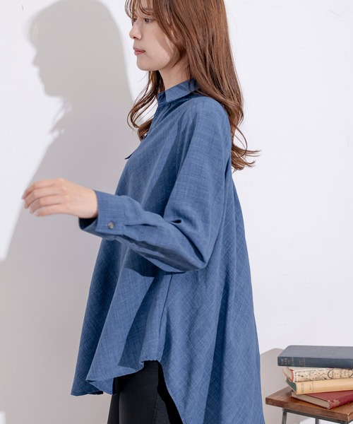 Jayro（ジャイロ）の「スキッパーVネックシャツブラウス（シャツ/ブラウス・レディース・ブルー/ブラック/グリーン/レッド/ネイビー・FREE）」の7枚目の写真