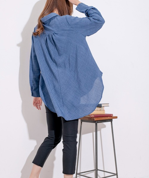 Jayro（ジャイロ）の「スキッパーVネックシャツブラウス（シャツ/ブラウス・レディース・ブルー/ブラック/グリーン/レッド/ネイビー・FREE）」の10枚目の写真