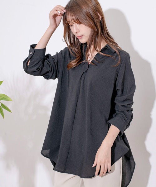 Jayro（ジャイロ）の「スキッパーVネックシャツブラウス（シャツ/ブラウス・レディース・ブルー/ブラック/グリーン/レッド/ネイビー・FREE）」の17枚目の写真