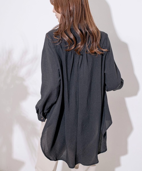 Jayro（ジャイロ）の「スキッパーVネックシャツブラウス（シャツ/ブラウス・レディース・ブルー/ブラック/グリーン/レッド/ネイビー・FREE）」の18枚目の写真