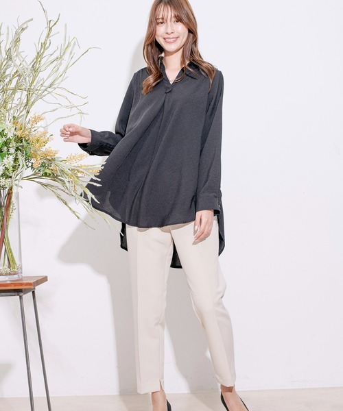 Jayro（ジャイロ）の「スキッパーVネックシャツブラウス（シャツ/ブラウス・レディース・ブルー/ブラック/グリーン/レッド/ネイビー・FREE）」の19枚目の写真