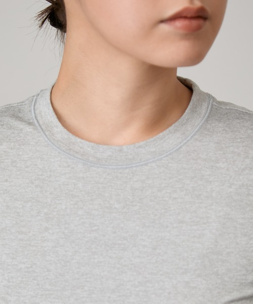 Vuori（ヴオリ）の「＜NERGY限定販売＞【VUORI】VUORI L/S Ruched Halo ハロールーシュ長袖Tシャツ（Tシャツ/カットソー・レディース・ライトグレー/ブラック系その他・S）」の14枚目の写真