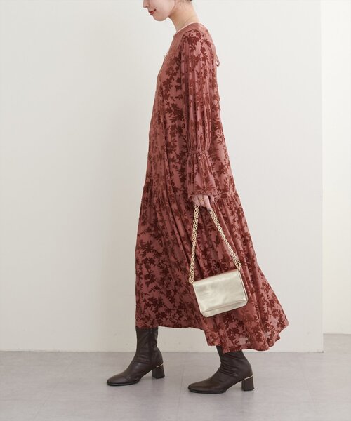 natural coutureナチュラルクチュールシアーベロア花柄切替ワンピース オケージョン対応可能 / シアーベロア花柄切替ワンピース
