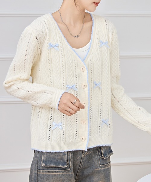 Lace Ladies(レースレディース)の「メニーリボン 配色 ライン 透かし ニット カーディガン(カーディガン/ボレロ・レディース・アイボリー・FREE)」の4枚目の写真