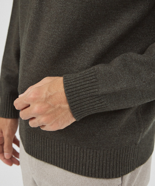 ABAHOUSE GRAY（アバハウスグレイ）の「【カシミアタッチ】プルオーバー クルーネックニット（ニット/セーター・メンズ・グレイッシュベージュ/ブラック/セージグリーン/ホワイト・46/48）」の10枚目の写真