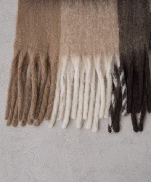 PUAL CE CIN（ピュアルセシン）の「起毛フェイクウールチェックマフラー（マフラー・レディース・ブラウン系その他/イエロー系その他・FREE）」の10枚目の写真