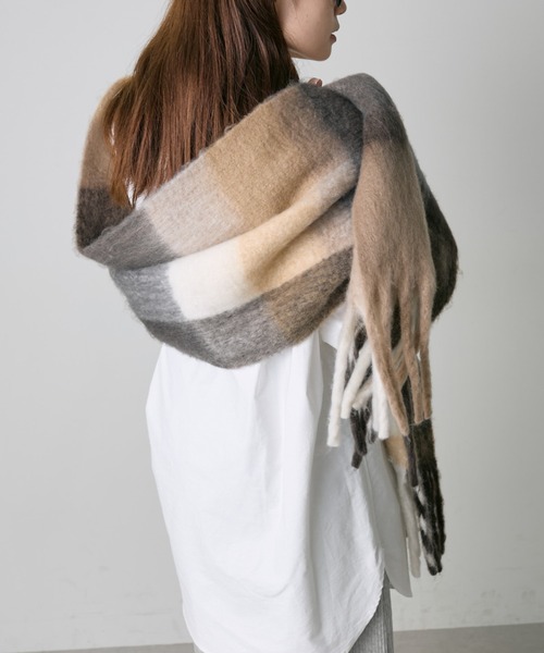 PUAL CE CIN（ピュアルセシン）の「起毛フェイクウールチェックマフラー（マフラー・レディース・ブラウン系その他/イエロー系その他・FREE）」の8枚目の写真