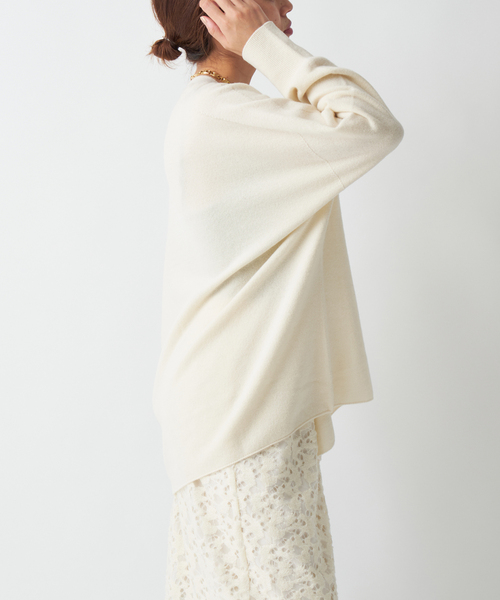 IENA(イエナ)の「Fine ニュージーウール ニュアンス Vプルオーバー(ニット/セーター・レディース・グレー/チョコ/ホワイト/ベージュ・FREE)」の18枚目の写真